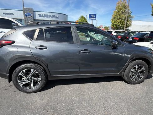 Used 2024 Subaru Crosstrek 2.0i Premium AWD/4WD image 3