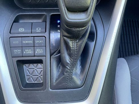 Used 2019 Toyota RAV4 XLE w/ Convenience Package AWD/4WD image 20