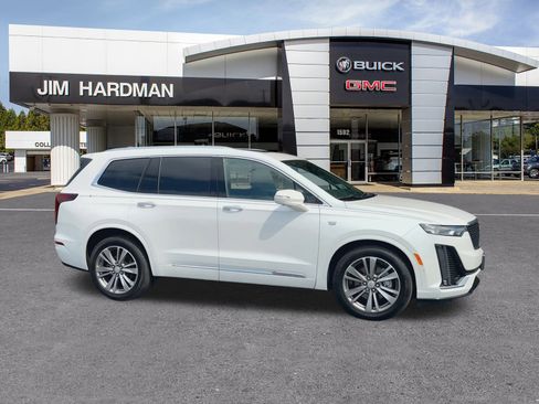 Used 2020 Cadillac XT6 Premium Luxury image 3
