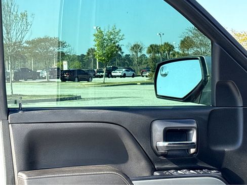 Used 2017 Chevrolet Silverado 1500 LT w/ All Star Edition image 7