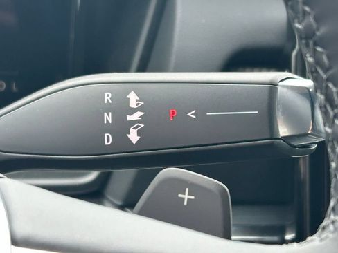 New 2026 GMC Terrain Elevation w/ Elevation Premium Package AWD/4WD image 20