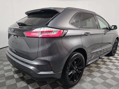 Used 2022 Ford Edge ST-Line AWD/4WD image 2