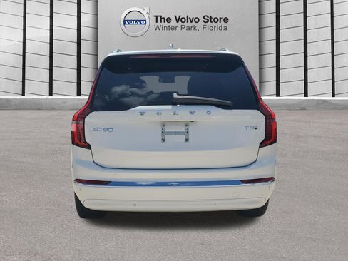 Used 2026 Volvo XC90 T8 Plus AWD/4WD image 4