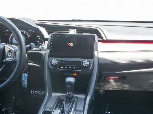Used 2017 Honda Civic Sport image 11