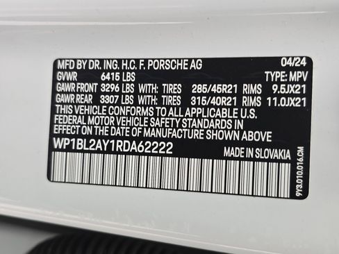 Used 2024 Porsche Cayenne S image 35