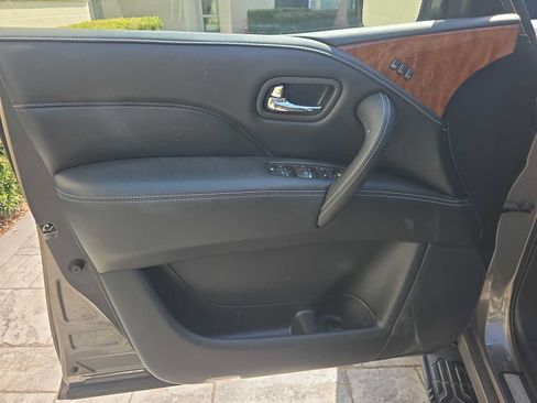 Used 2019 INFINITI QX80 Luxe w/ Proassist Package AWD/4WD image 12