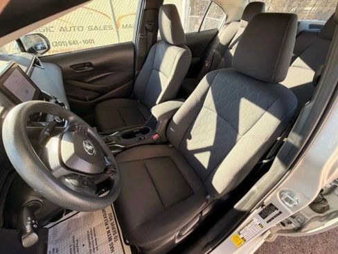 Used 2024 Toyota Corolla LE image 14