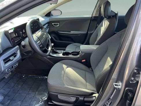 New 2025 Kia K4 LXS image 29