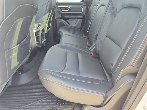 Used 2022 RAM 1500 Big Horn w/ Night Edition AWD/4WD image 15