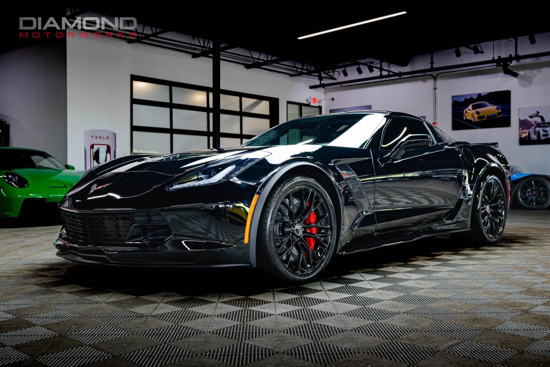 Used 2015 Chevrolet Corvette Z06 w/ 3LZ Preferred Equipment Group RWD image 18