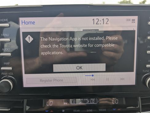 Used 2022 Toyota Sienna XLE FWD image 28