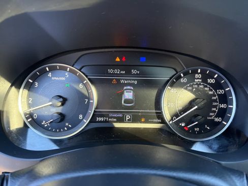 Used 2023 INFINITI QX55 Luxe w/ Cargo Package image 5