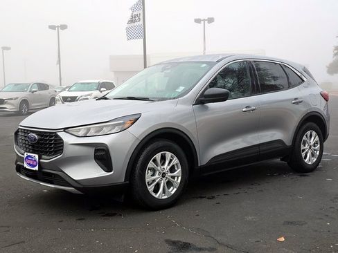 Certified 2023 Ford Escape Active image 5