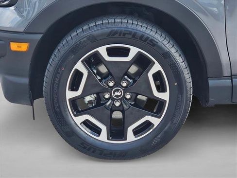 Used 2024 Ford Bronco Sport Outer Banks w/ Tech Package AWD/4WD image 23