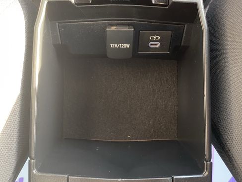 Used 2024 Toyota Corolla SE image 17