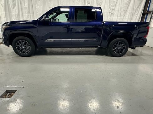Used 2025 Toyota Tundra Platinum AWD/4WD image 4