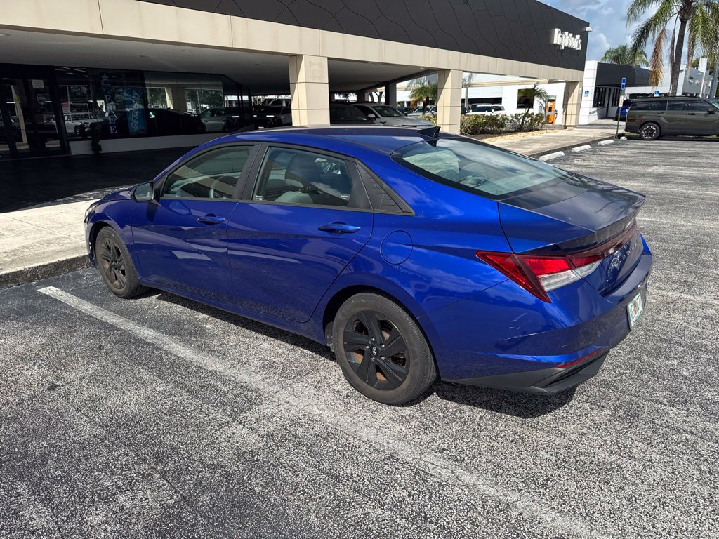 Certified 2023 Hyundai Elantra SEL FWD image 14