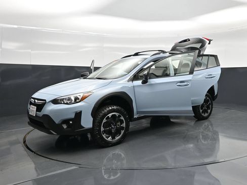 Used 2023 Subaru Crosstrek 2.0i AWD/4WD image 23