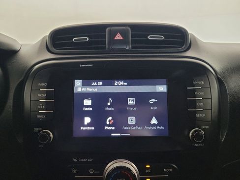 Used 2018 Kia Soul w/ Option Group 020 FWD image 25
