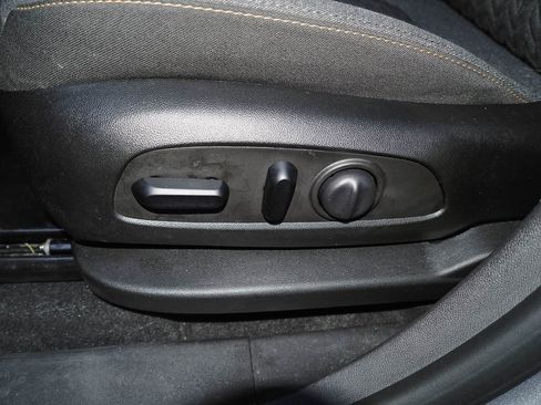 Certified 2024 Chevrolet Equinox LT AWD/4WD image 25