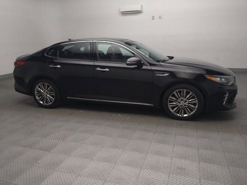 Used 2017 Kia Optima SX image 11