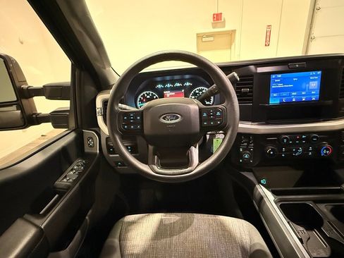 Used 2025 Ford F250 XLT w/ Tremor Off-Road Package AWD/4WD image 29