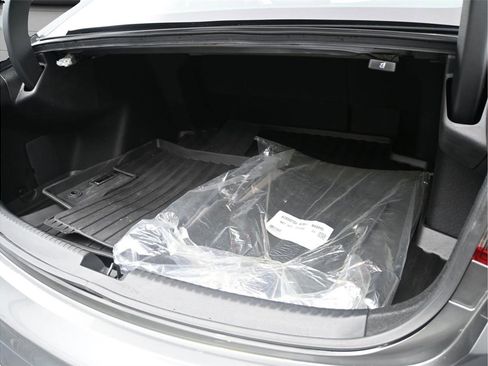 Certified 2025 Acura TLX w/ Technology Package image 12