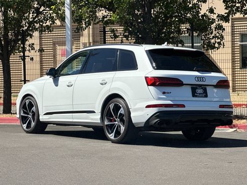 Used 2023 Audi SQ7 Prestige w/ Prestige Package AWD/4WD image 4