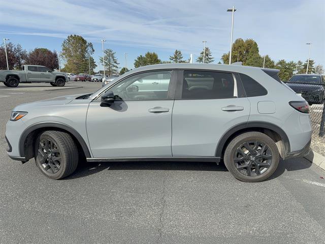 Used 2025 Honda HR-V Sport image 36