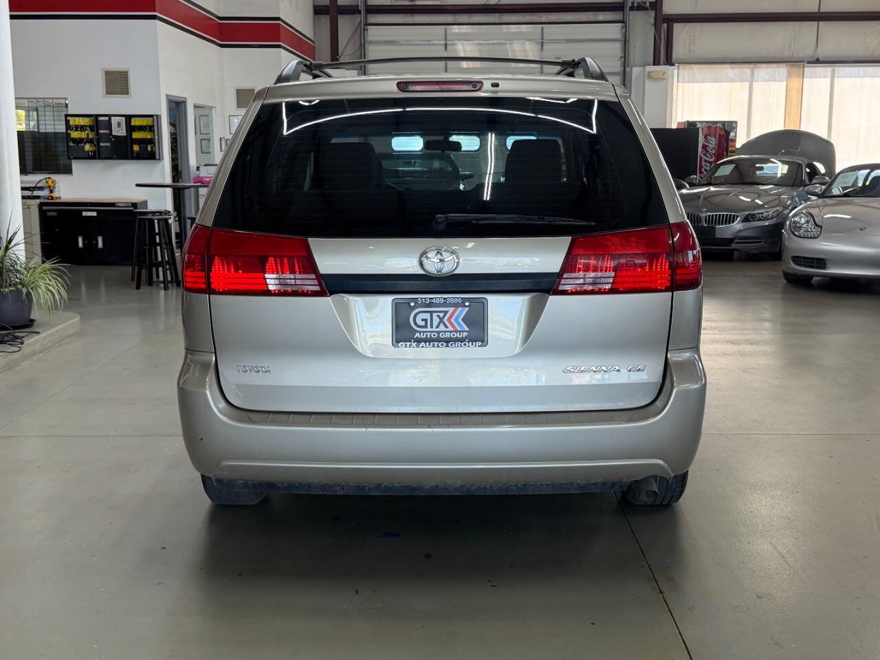 Used 2005 Toyota Sienna CE FWD image 3