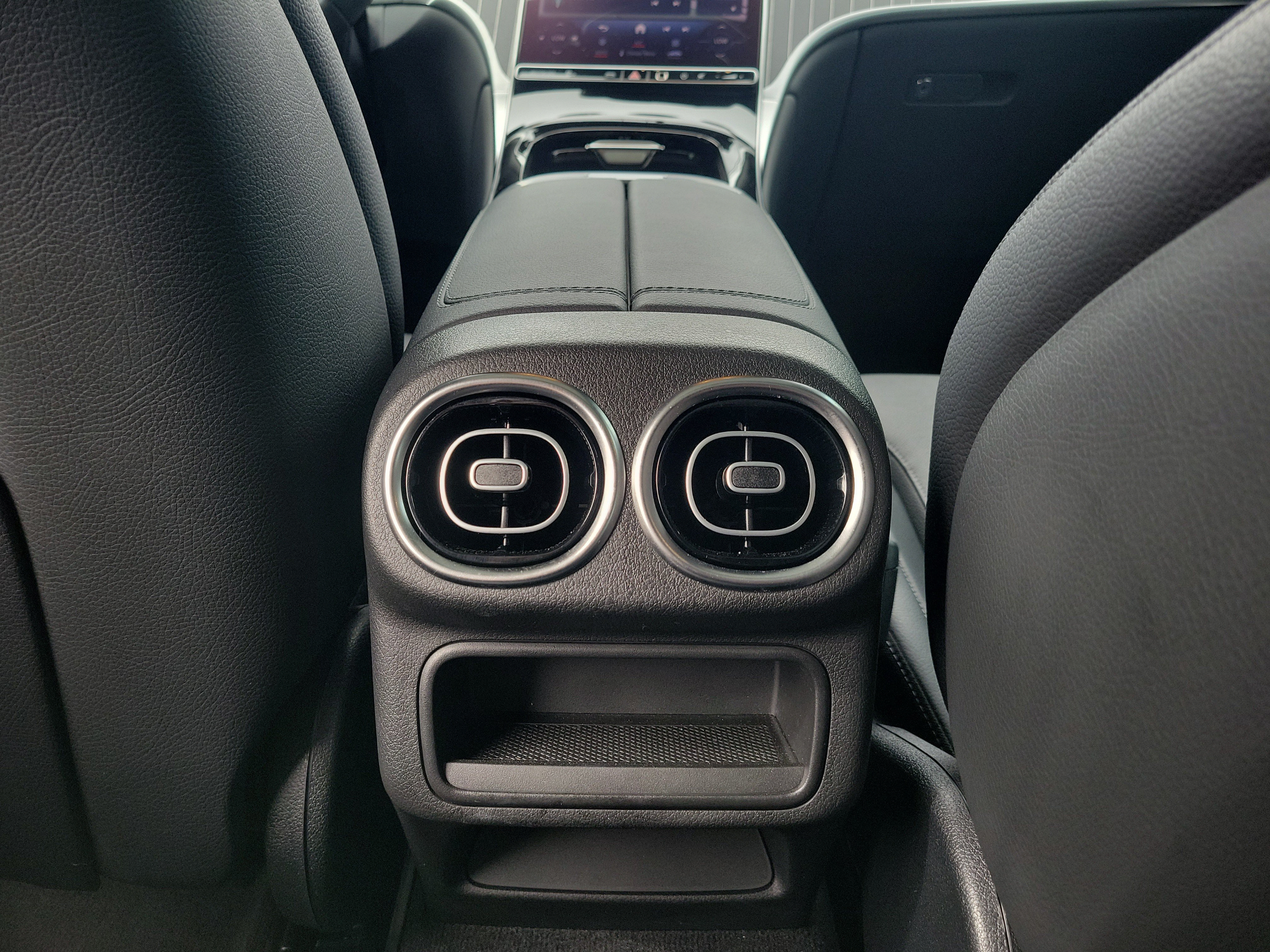 Certified 2024 Mercedes-Benz GLC 43 AMG 4MATIC image 11