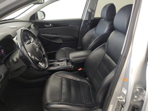 Used 2019 Kia Sorento EX w/ EX Touring Package FWD image 17