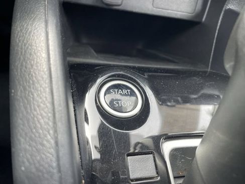 Used 2024 Nissan Versa SV FWD image 15