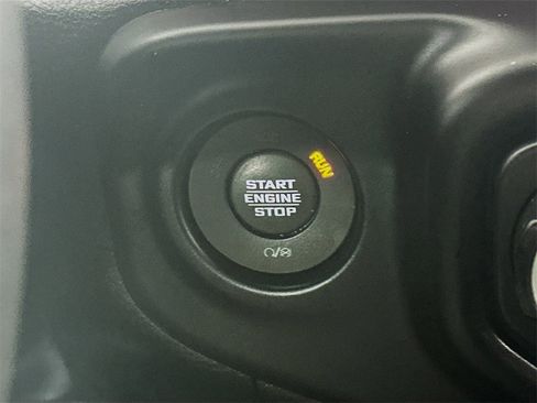 Used 2023 Jeep Gladiator Rubicon image 28