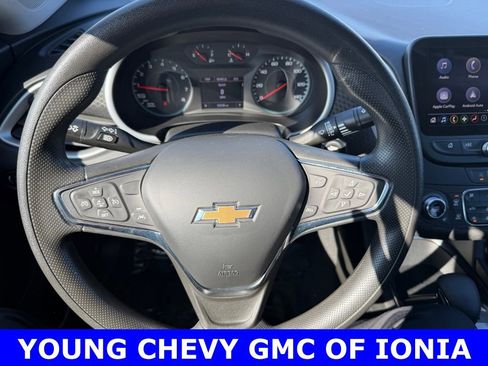 Used 2023 Chevrolet Malibu LT FWD image 12