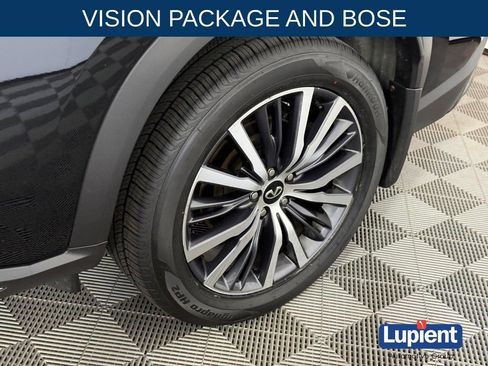 Used 2023 INFINITI QX60 Sensory w/ Vision Package AWD/4WD image 17