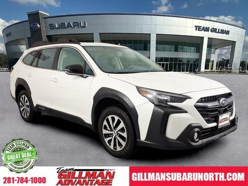 Used 2025 Subaru Outback Premium AWD/4WD image 1