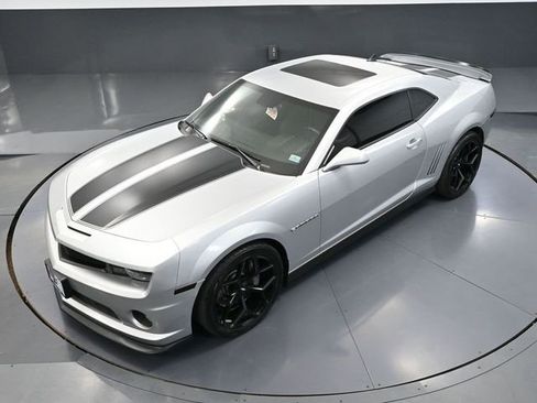 Used 2010 Chevrolet Camaro SS w/ RS Package RWD image 66