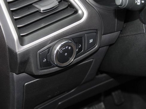Used 2024 Ford Edge SEL image 21
