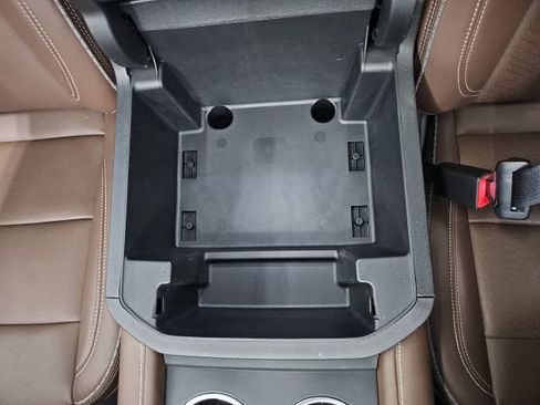 Used 2023 Chevrolet Suburban High Country image 31