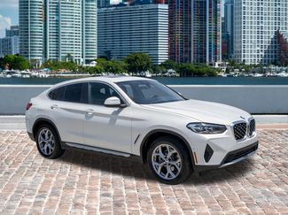 Used 2025 BMW X4 xDrive30i AWD/4WD video 3