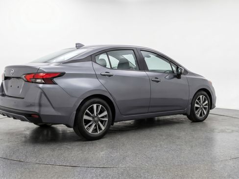 Used 2025 Nissan Versa SV FWD image 9