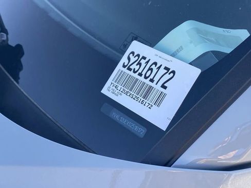 New 2025 Volvo XC40 B5 Plus w/ Protection Package Premier image 24