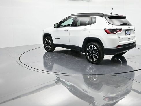 Used 2024 Jeep Compass Limited image 8