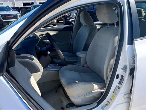 Used 2013 Toyota Corolla LE FWD image 7