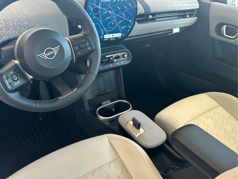 Used 2025 MINI Cooper S image 16