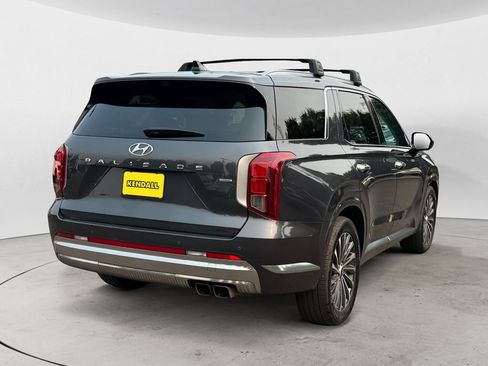 Used 2024 Hyundai Palisade Calligraphy AWD/4WD image 5
