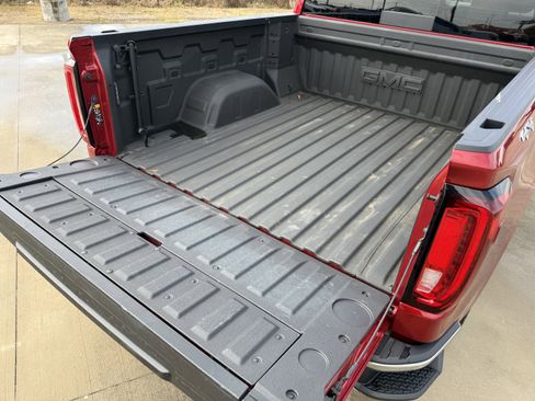 Used 2024 GMC Sierra 1500 SLT w/ SLT Premium Plus Package image 31