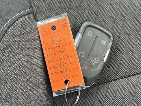 Used 2019 GMC Sierra 1500 SLE w/ SLE Value Package image 12