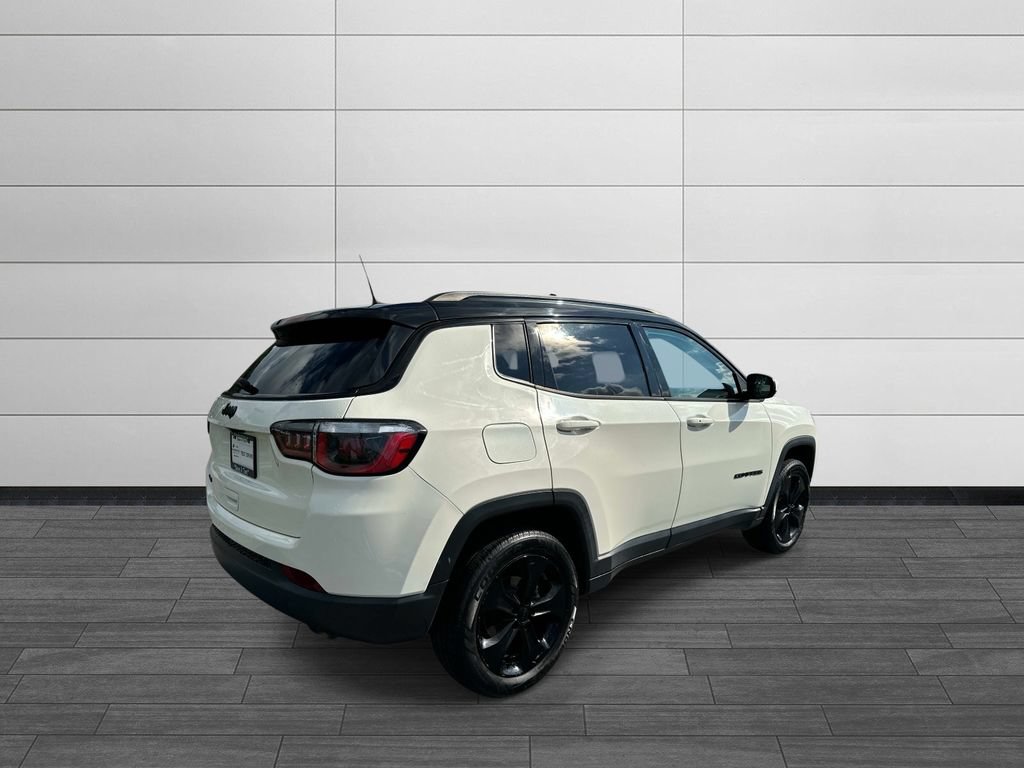 Used 2020 Jeep Compass Latitude AWD/4WD image 3